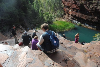 12560145023_9d06d08ac6_z