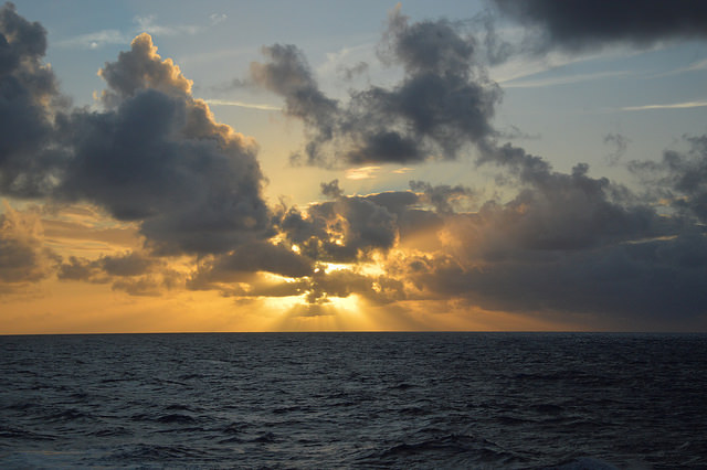 18130360429_996f221ea3_z