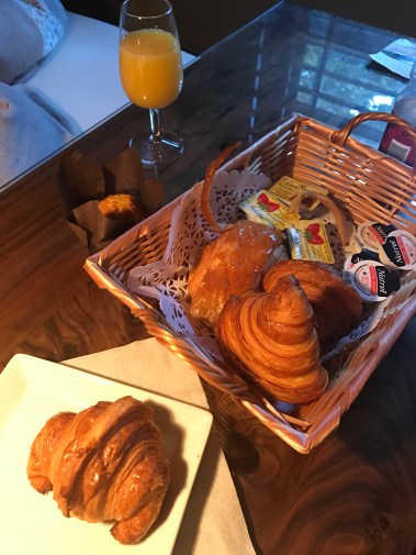 20161019_124130197_ios